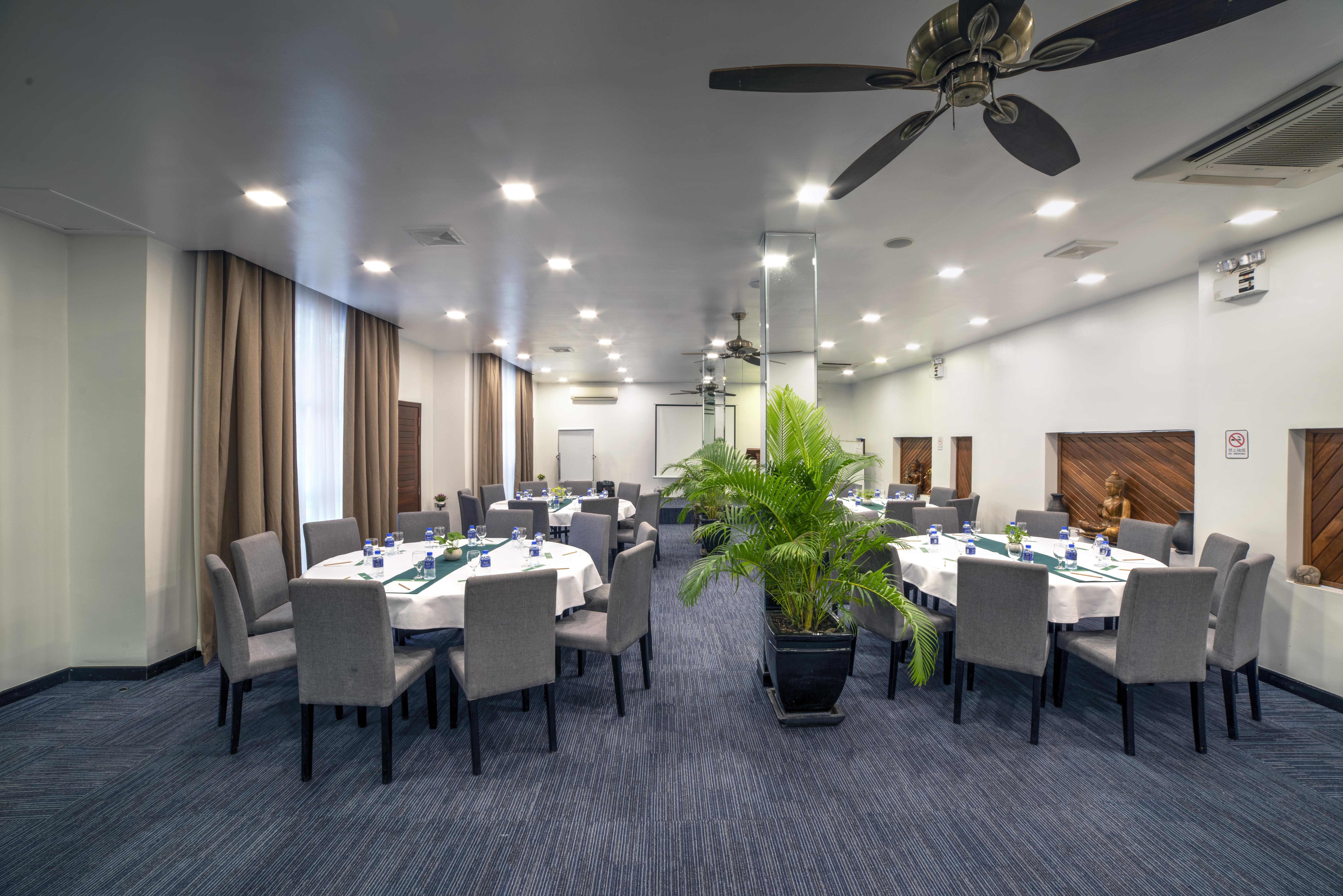 Landing Gold By Amatak Hotel Siem Reap Exterior photo